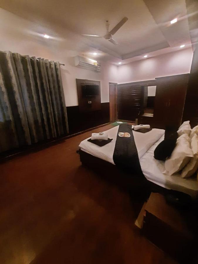Hisār Kartikay Hotel מראה חיצוני תמונה