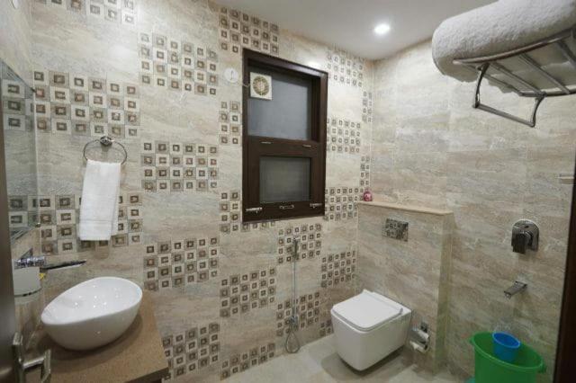 Hisār Kartikay Hotel מראה חיצוני תמונה