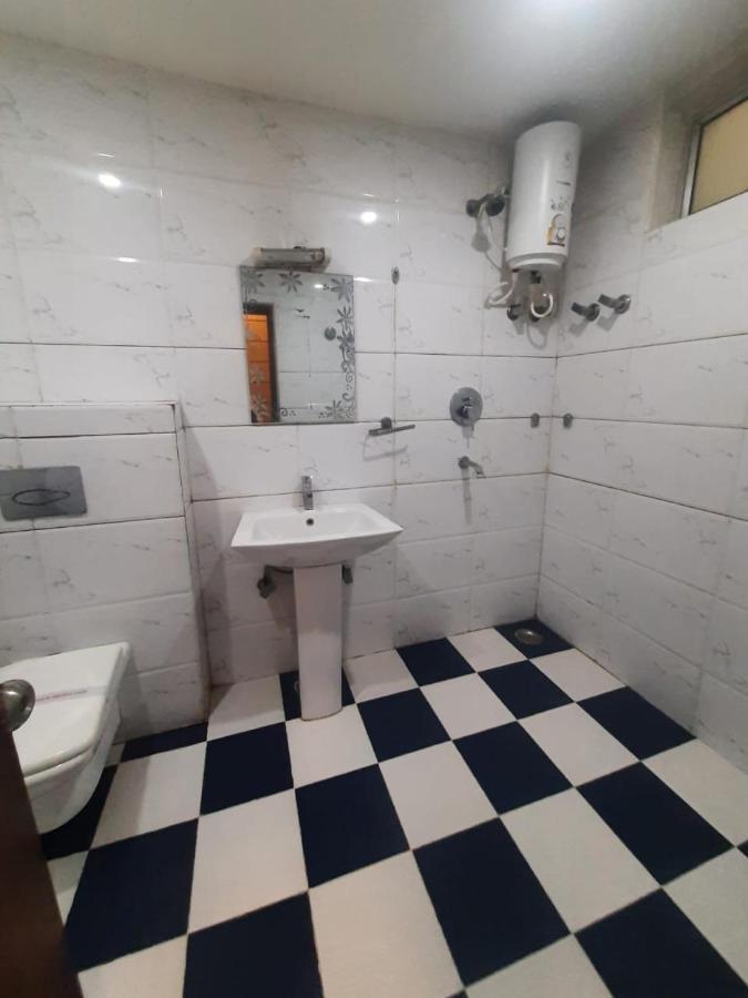 Hisār Kartikay Hotel מראה חיצוני תמונה