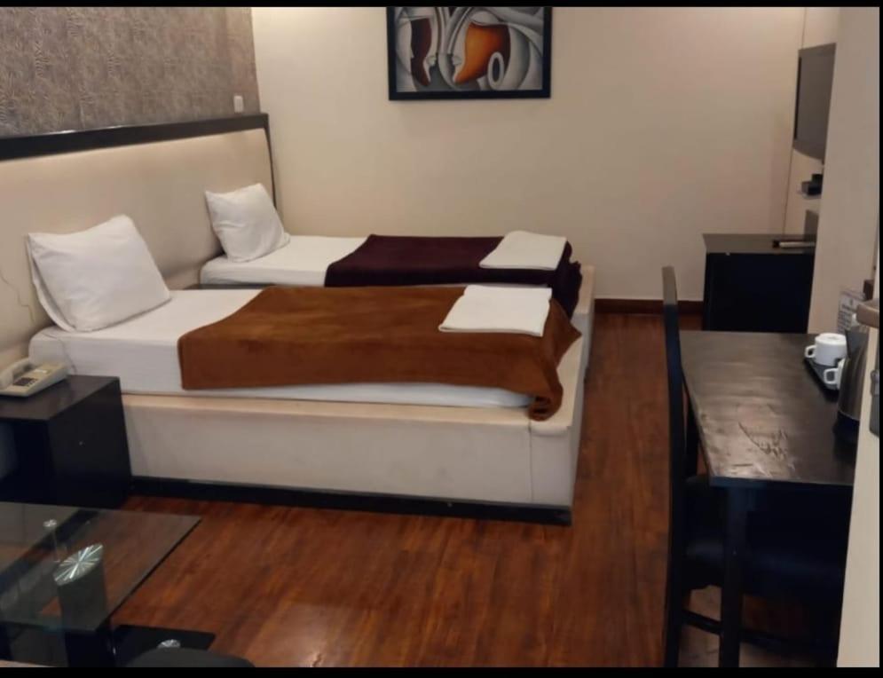 Hisār Kartikay Hotel חדר תמונה