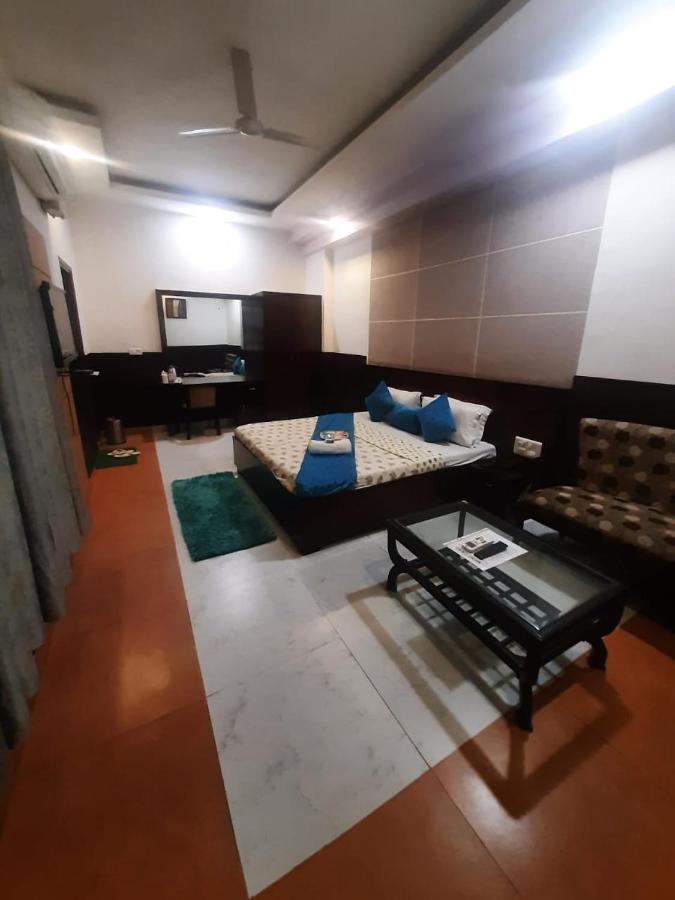 Hisār Kartikay Hotel מראה חיצוני תמונה