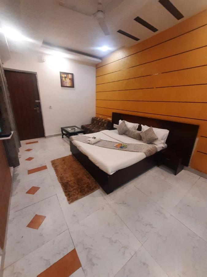Hisār Kartikay Hotel מראה חיצוני תמונה